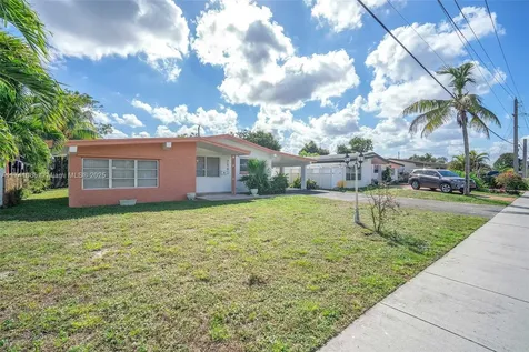 7640 Taft Street Pembroke Pines FL 33024