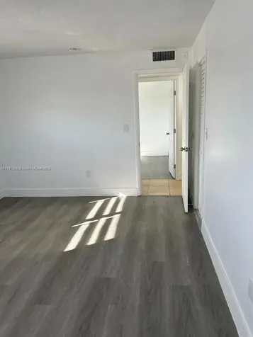 15201 NE 6th Avenue Miami FL 33162