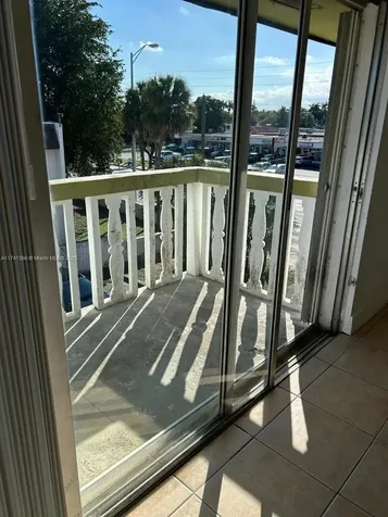 15201 NE 6th Avenue Miami FL 33162
