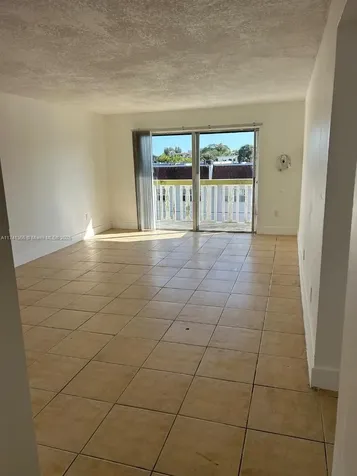 15201 NE 6th Avenue Miami FL 33162