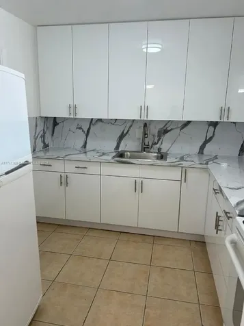 15201 NE 6th Avenue Miami FL 33162