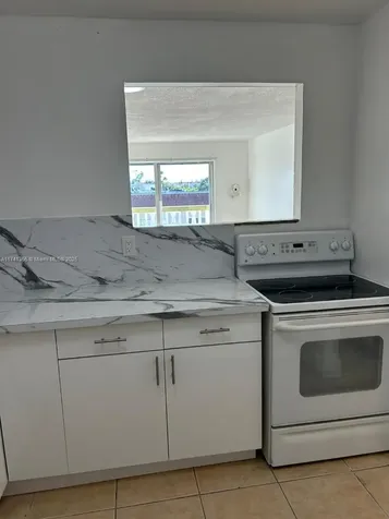 15201 NE 6th Avenue Miami FL 33162