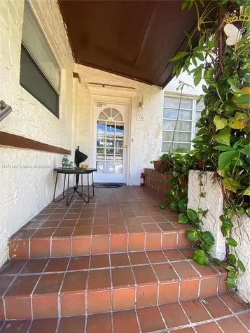 36 SW 20th Road Miami FL 33129
