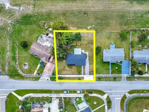 2210 NW 204th Street Miami Gardens FL 33056