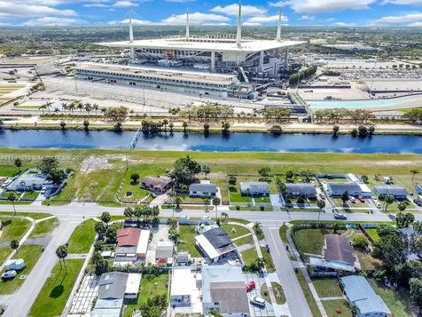 2210 NW 204th Street Miami Gardens FL 33056