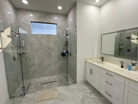 512 NE Juanita Place Cape Coral FL 33909