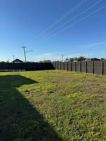 512 NE Juanita Place Cape Coral FL 33909