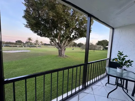 9200 N Hollybrook Lake Drive Pembroke Pines FL 33025