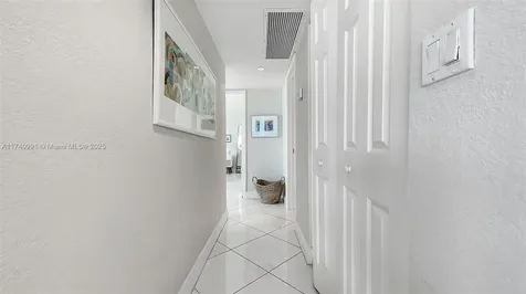 7135 Collins Avenue Miami Beach FL 33141