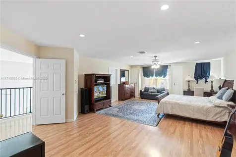 1113 SW 156th Terrace Pembroke Pines FL 33027