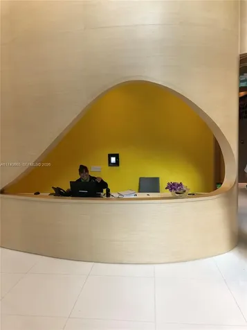 Miami FL 33137