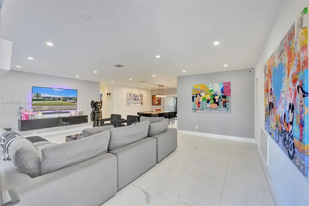 3630 N 55th Avenue Hollywood FL 33021
