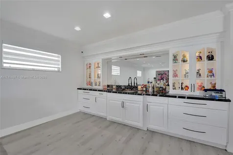 3630 N 55th Avenue Hollywood FL 33021