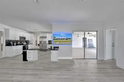 3630 N 55th Avenue Hollywood FL 33021