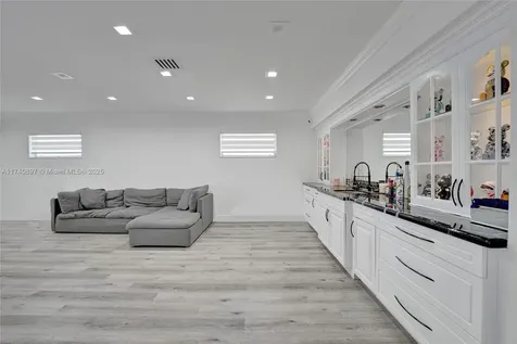 3630 N 55th Avenue Hollywood FL 33021
