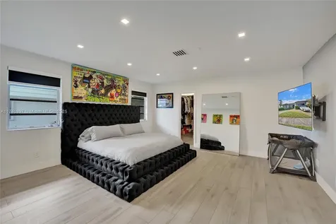 3630 N 55th Avenue Hollywood FL 33021