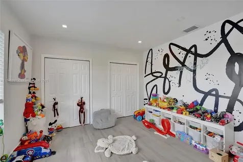 3630 N 55th Avenue Hollywood FL 33021