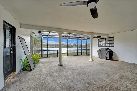 3630 N 55th Avenue Hollywood FL 33021