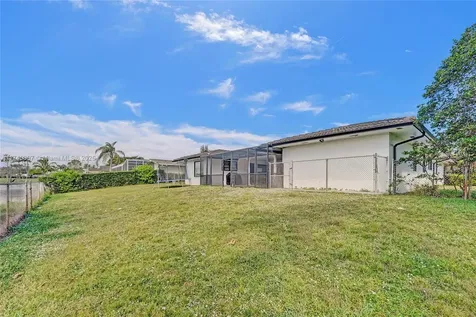 3630 N 55th Avenue Hollywood FL 33021