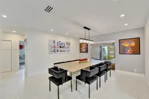 3630 N 55th Avenue Hollywood FL 33021