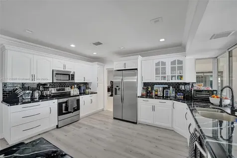 3630 N 55th Avenue Hollywood FL 33021