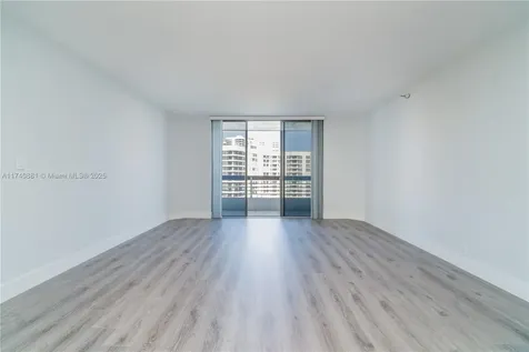 3530 Mystic Pointe Drive Aventura FL 33180