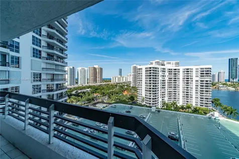 3530 Mystic Pointe Drive Aventura FL 33180