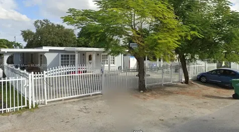 3427 NW 101st Street Miami FL 33147
