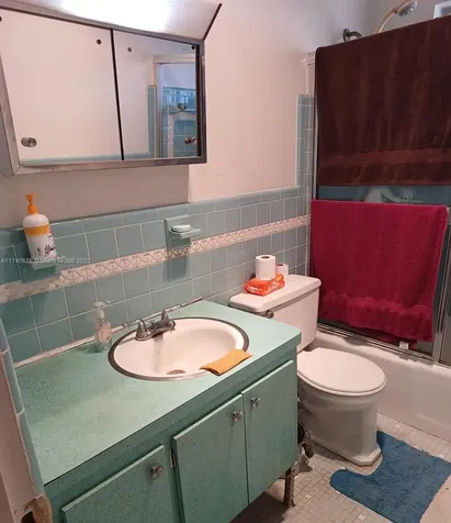17090 NE 14th Avenue Miami FL 33162