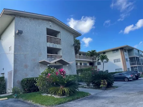 17090 NE 14th Avenue Miami FL 33162
