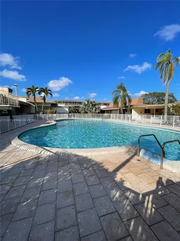 17090 NE 14th Avenue Miami FL 33162