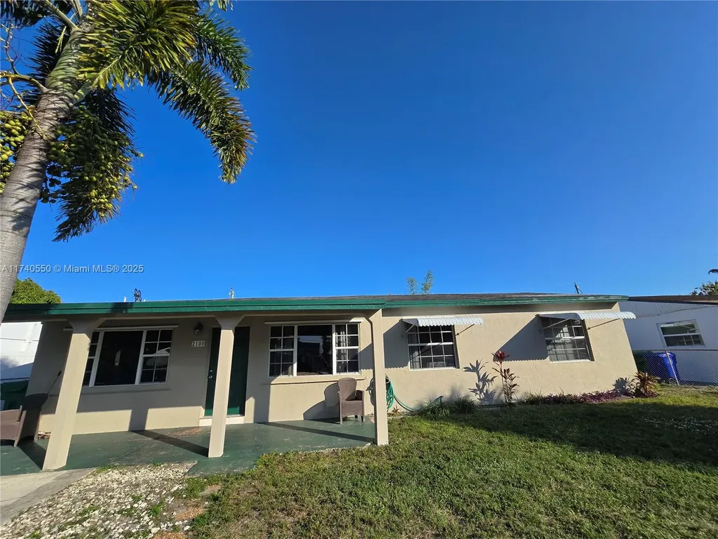 2100 SW 46th Terrace Fort Lauderdale FL 33317