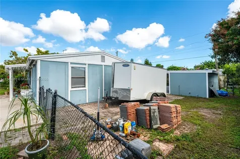 1660 W Breezy Lane West Palm Beach FL 33417