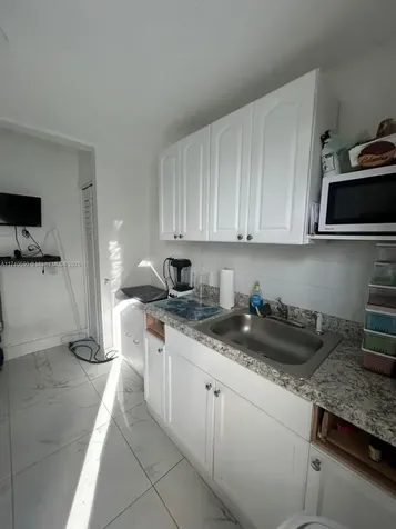 11225 SW 50th Terrace Miami FL 33165