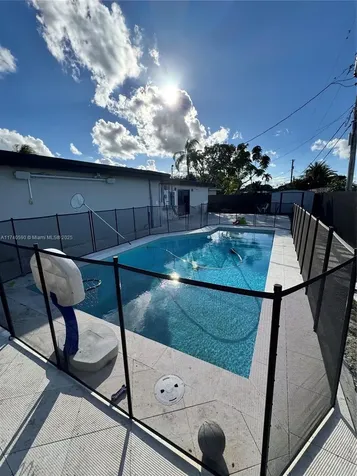 11225 SW 50th Terrace Miami FL 33165