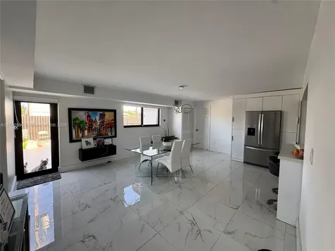 11225 SW 50th Terrace Miami FL 33165