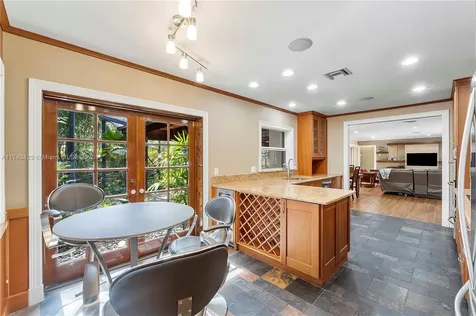12 Minnetonka Road Sea Ranch Lakes FL 33308