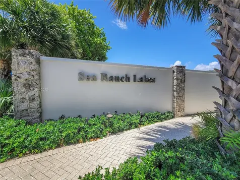 12 Minnetonka Road Sea Ranch Lakes FL 33308