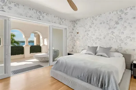 2042 Fisher Island Drive Miami Beach FL 33109