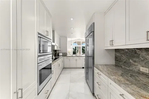 2042 Fisher Island Drive Miami Beach FL 33109
