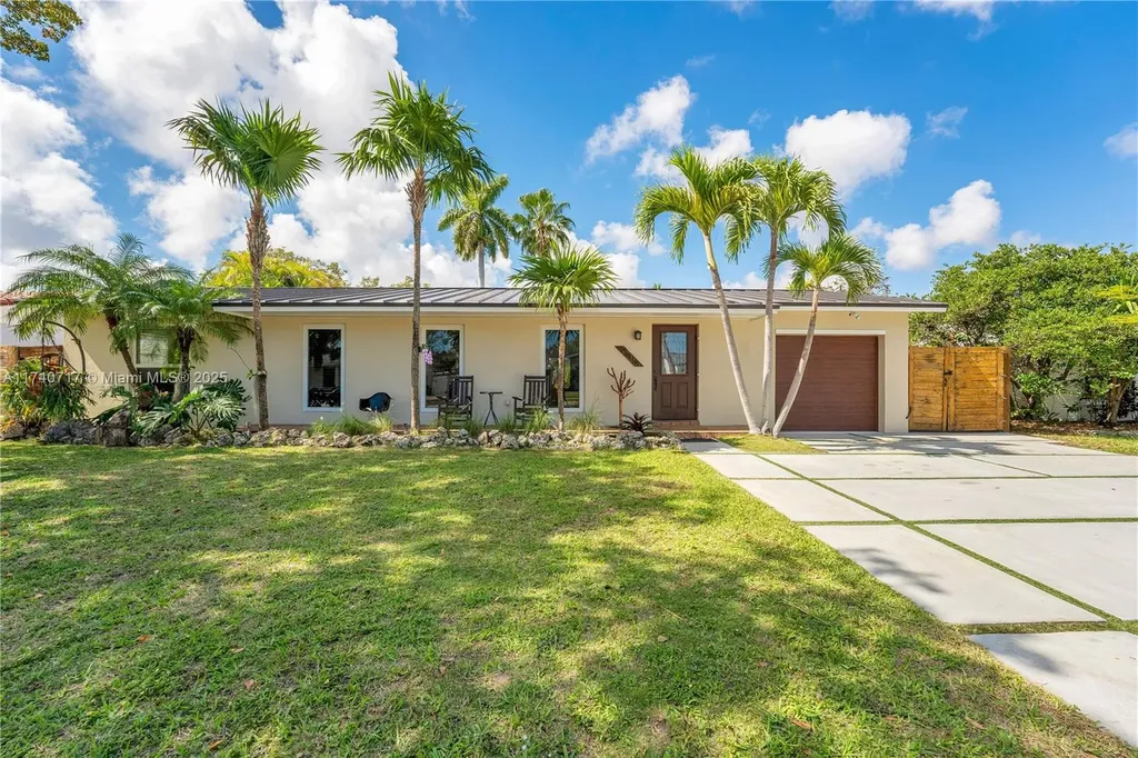 17914 SW 89th Place Palmetto Bay FL 33157