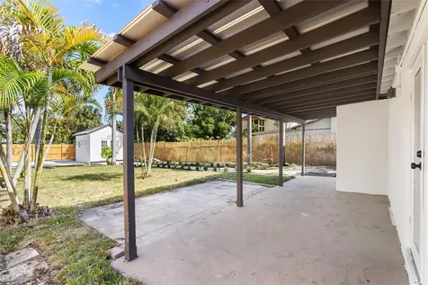 769 NE 38th Street Oakland Park FL 33334