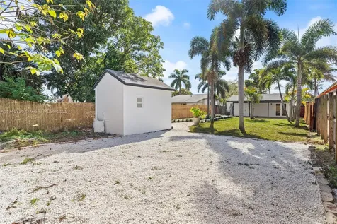 769 NE 38th Street Oakland Park FL 33334