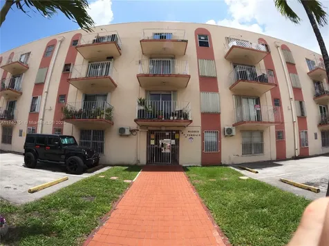 6820 W Flagler Street Miami FL 33144
