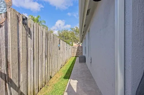 1898 SE 13th Street Homestead FL 33035