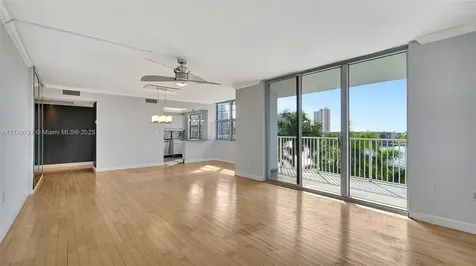 2801 NE 183rd Street Aventura FL 33160