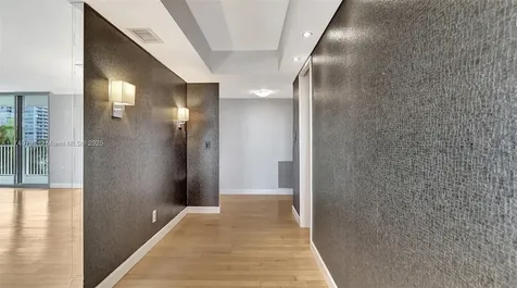 2801 NE 183rd Street Aventura FL 33160
