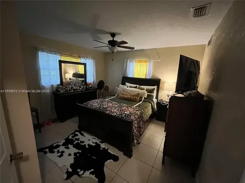 800 NW 176th Terrace Miami Gardens FL 33169