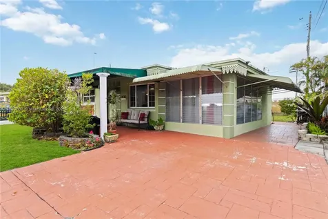 400 S 62nd Terrace Hollywood FL 33023