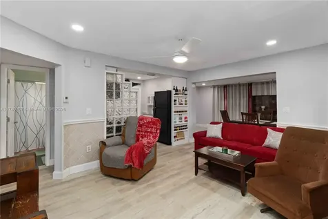400 S 62nd Terrace Hollywood FL 33023